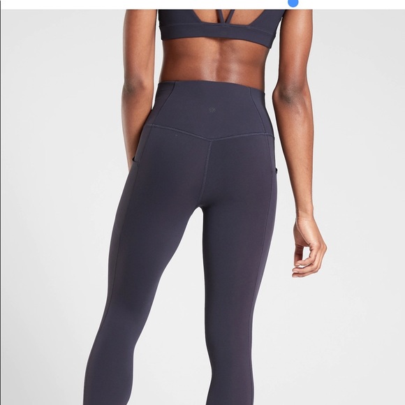 Athleta Salutation Stash Pocket II Capri - Picture 2 of 6